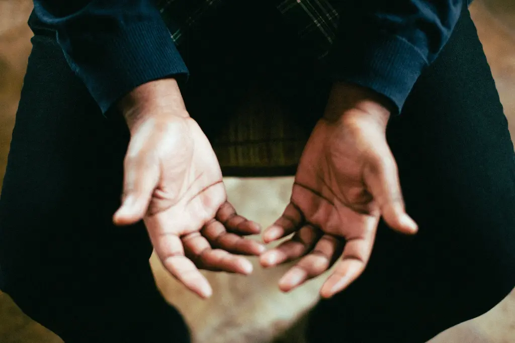 unsplash_eCEj-BR91xQ_reiki.webp